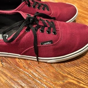 Vans Authentic Burgundy Canvas Sneakers | Spring Casual | Women’s 8.5 Mens 7